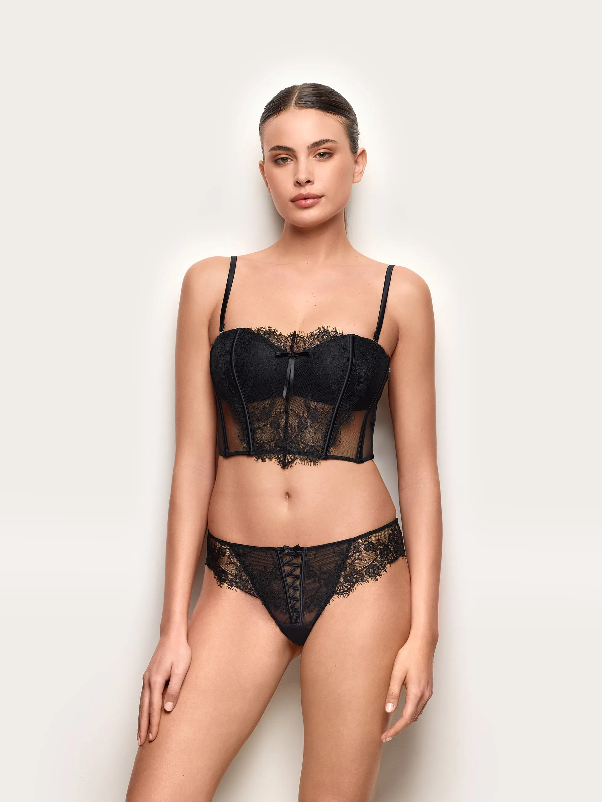 Yamamay Montenegro G-string French knickers | ICUD191005_072_01.jpg