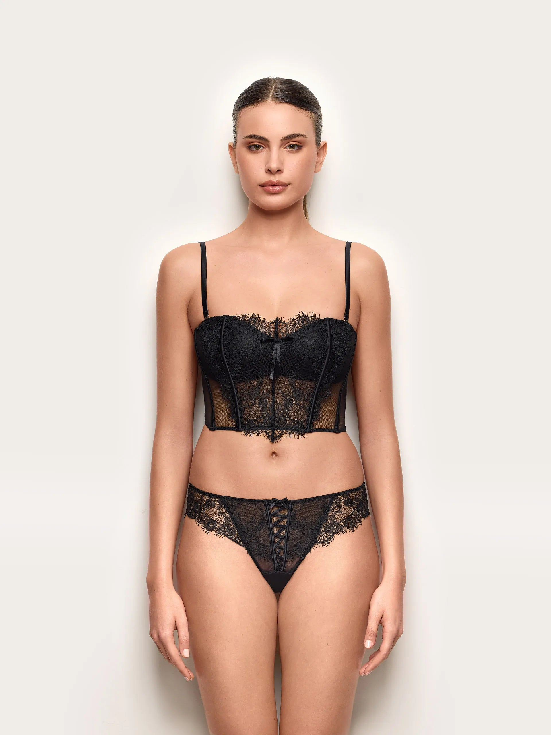 Yamamay Montenegro G-string French knickers | ICUD191005_072_02.jpg