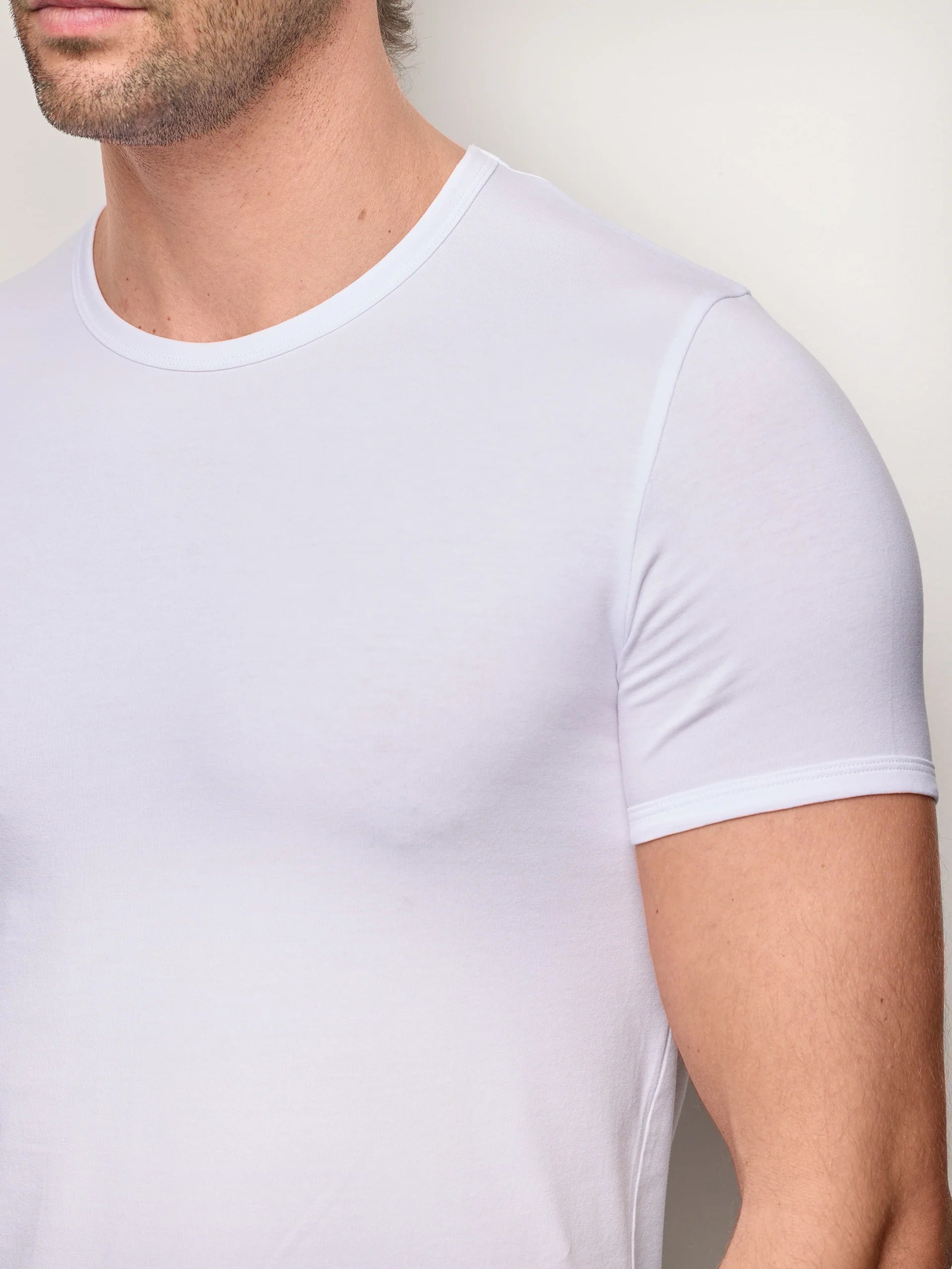 Yamamay Montenegro T-shirt short sleeve r | IMAU99X021015_03_c4b14b50-504f-42f4-9515-4796c4292560.jpg