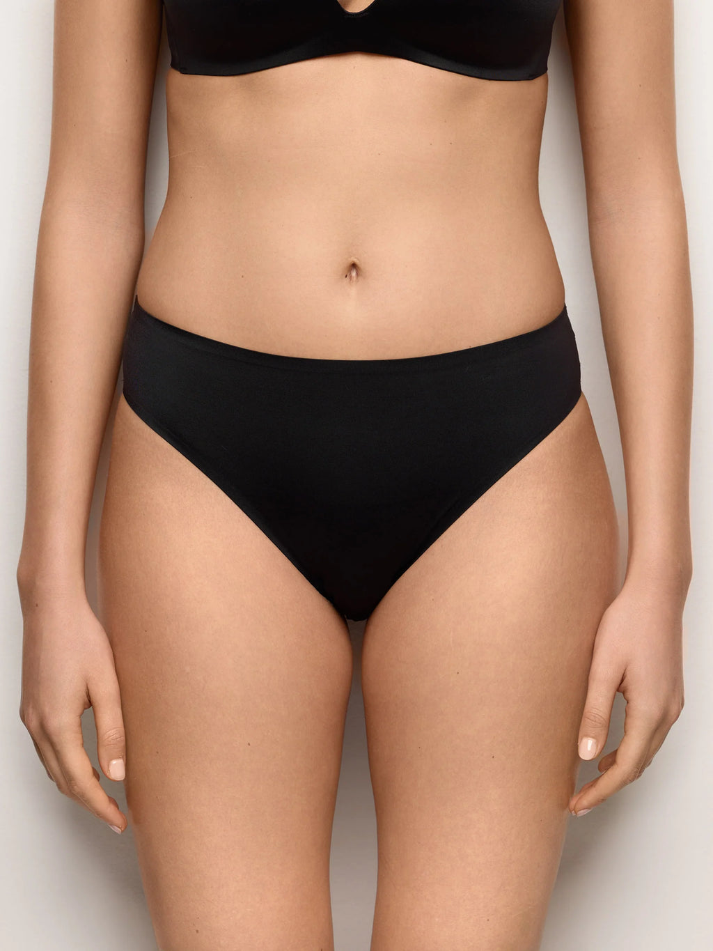 Yamamay Montenegro Briefs | ISLD99X064072_02_3e680a0f-ac5f-4d4e-9769-c9fcbb59b984.jpg