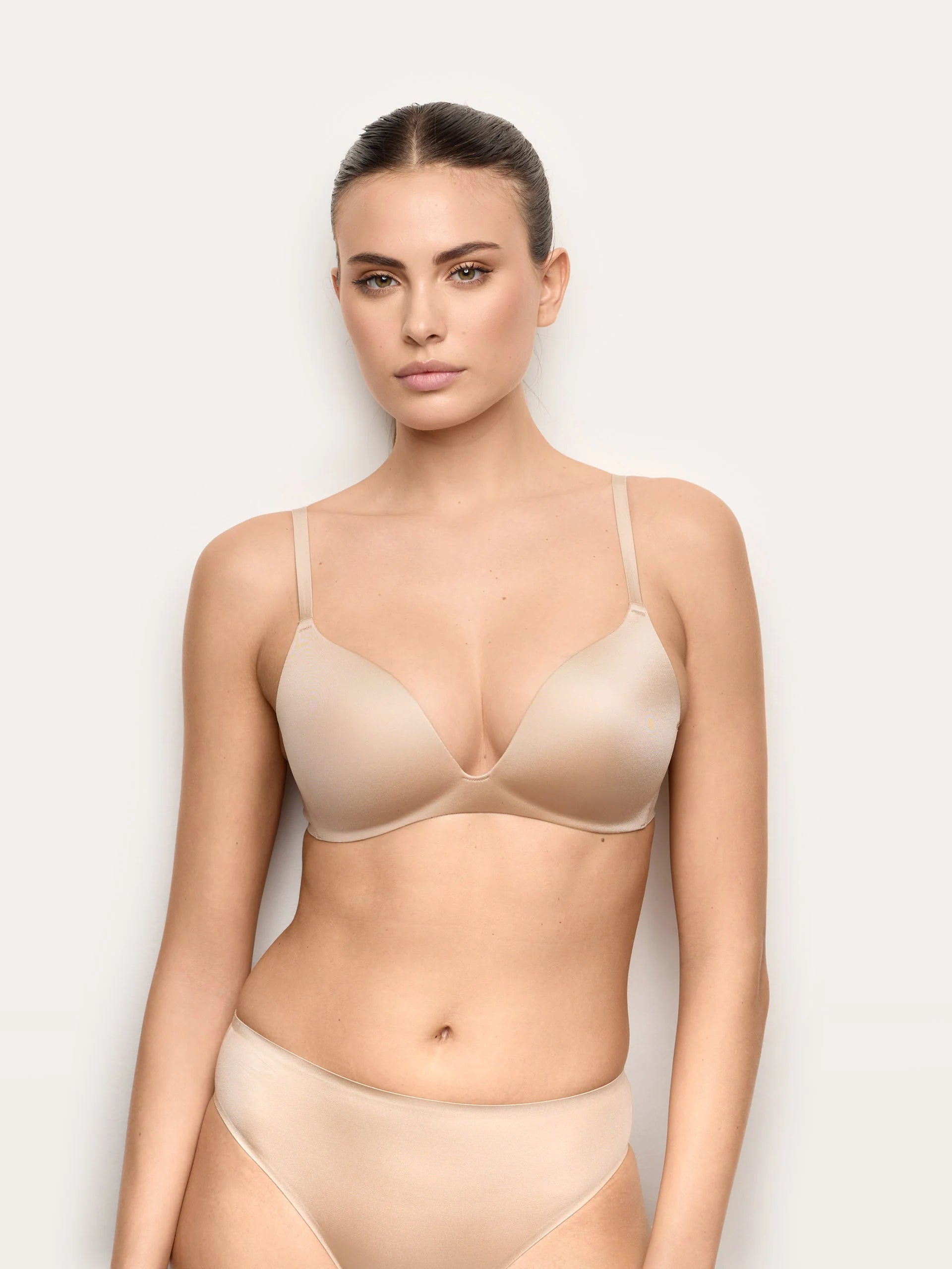 Yamamay Montenegro Padded triangle push up bra | ITRD99X022216_01_527110ec-f126-4d3c-a3e5-112415b3f3c2.jpg
