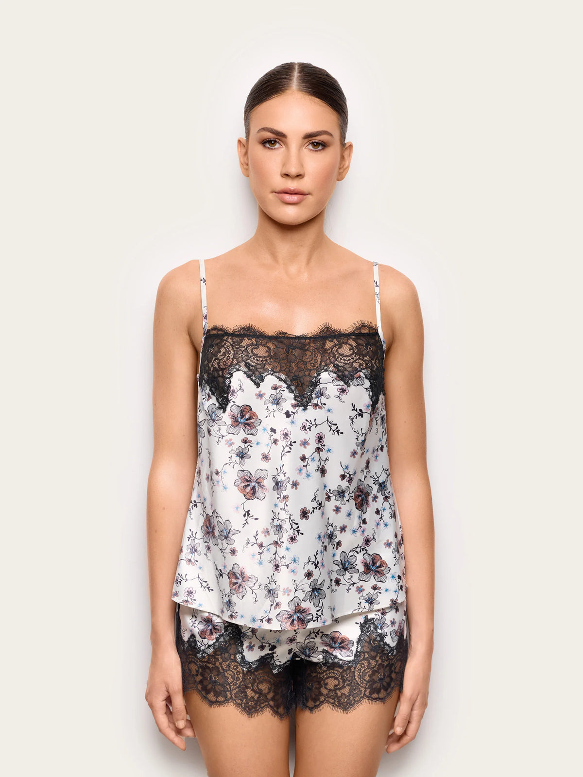 Yamamay Montenegro Vest+shorts | LTCD193001128_02.jpg