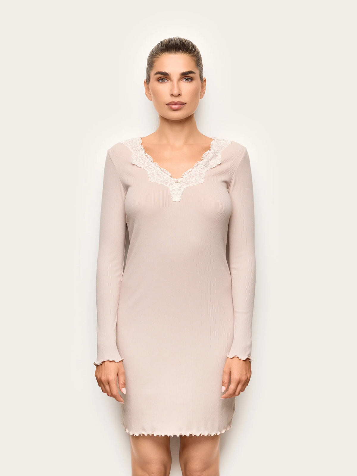 Yamamay Montenegro Long-sleeve nightshirt | PCCD193003726_02.jpg