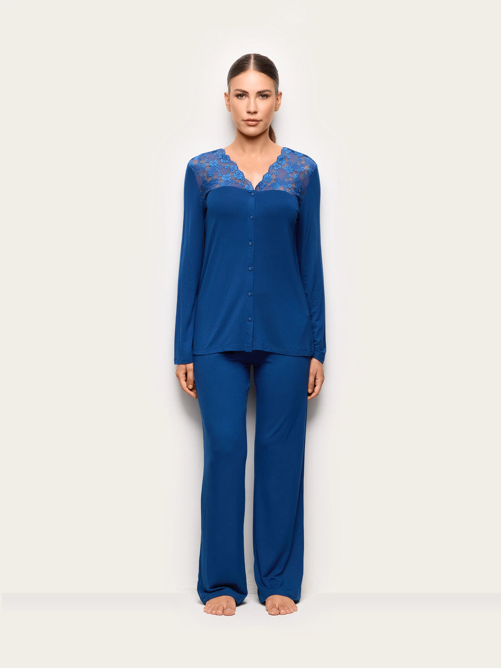 Yamamay Montenegro Long-Pyjamas with front op | PPRD193001215_02.jpg