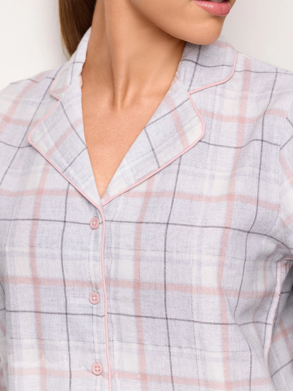 Yamamay Montenegro Long-Pyjamas with front open | PPRD193004128_04_544afe95-ba4c-430d-9456-e3681a5e44c9.jpg