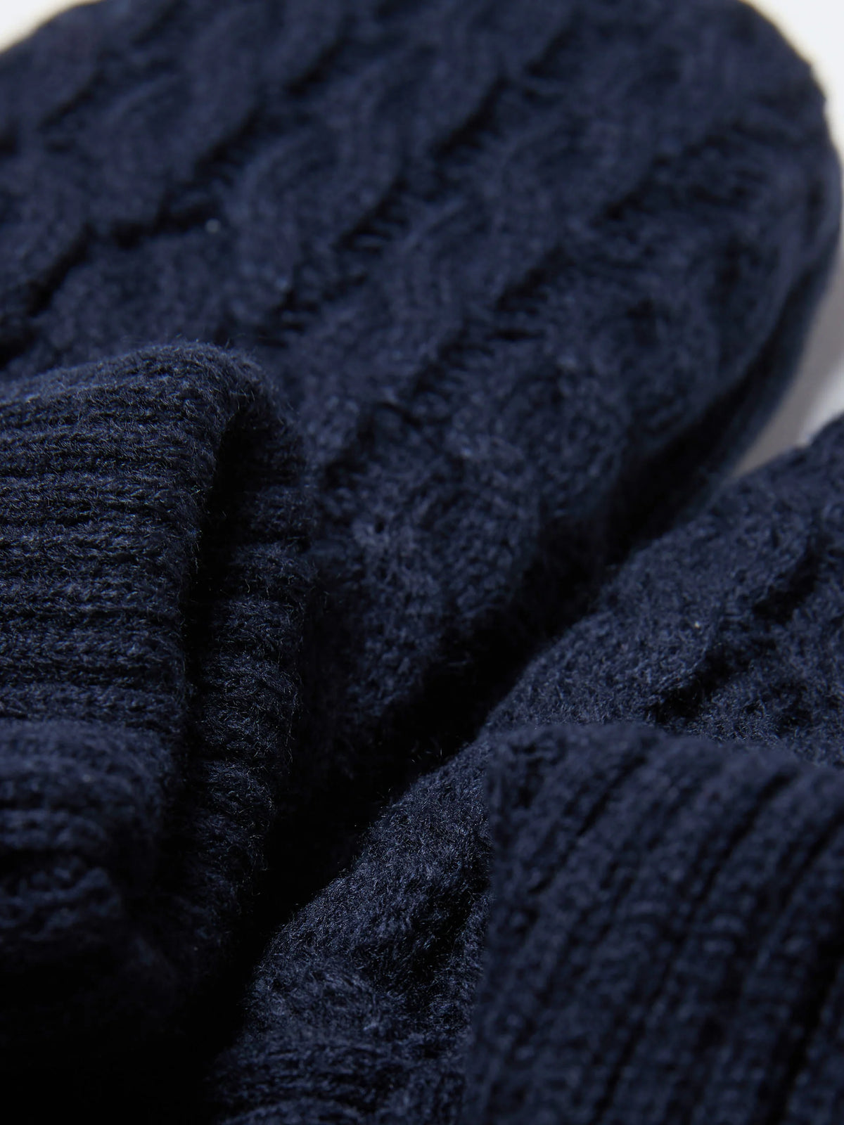 Yamamay Montenegro Anti skid socks | SPFU193003024_03_072a3090-930d-435f-aa9e-71330829022b.jpg